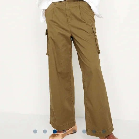 Extra High-Waisted Super Wide-Leg Cargo Pants NWT Size M - Picture 1 of 7